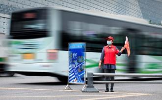 成都志愿者  邓银春  13808230438